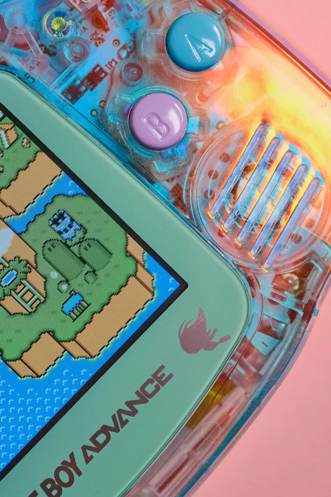 Aurora Iridescent Game Boy Advance – Transparent Shell, IPS Screen, USB-C, RGB LEDs, HDMI – Modded Vintage Nintendo Console